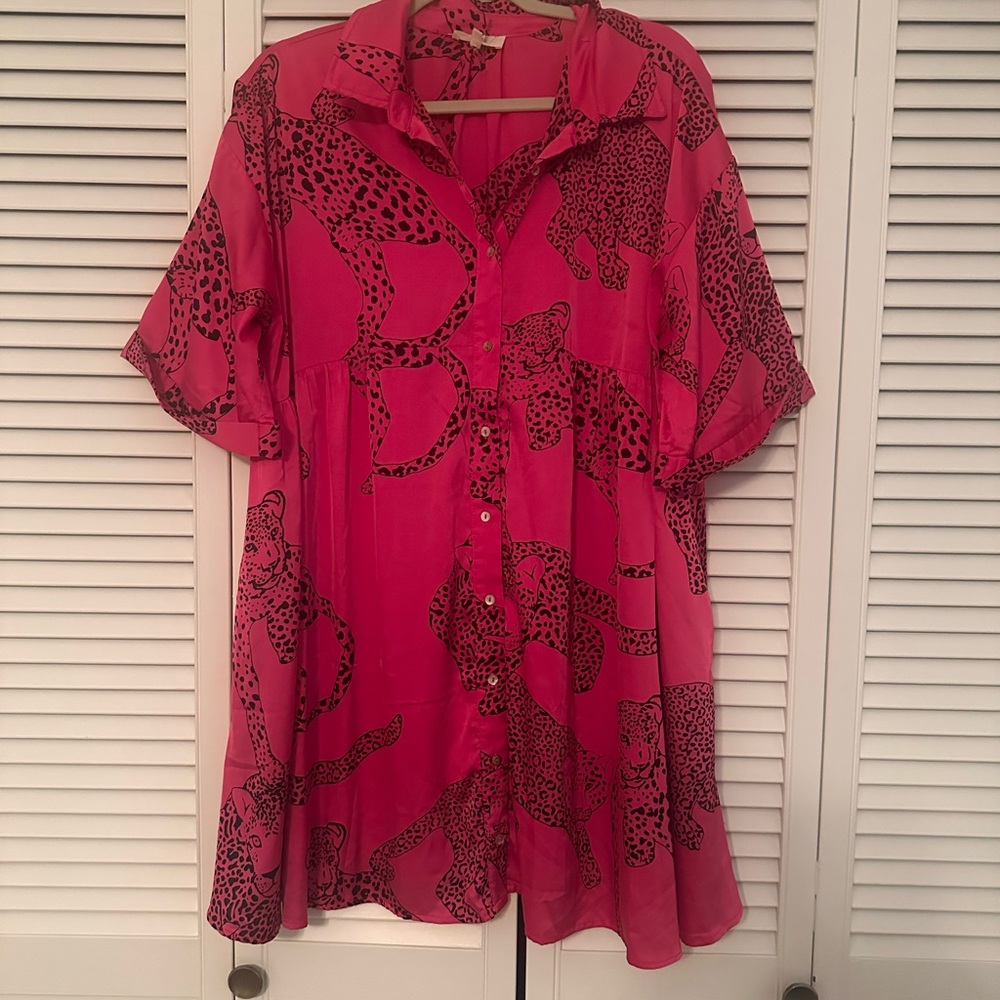 Hot pink satin cheetah print dress, size large. Functional buttons